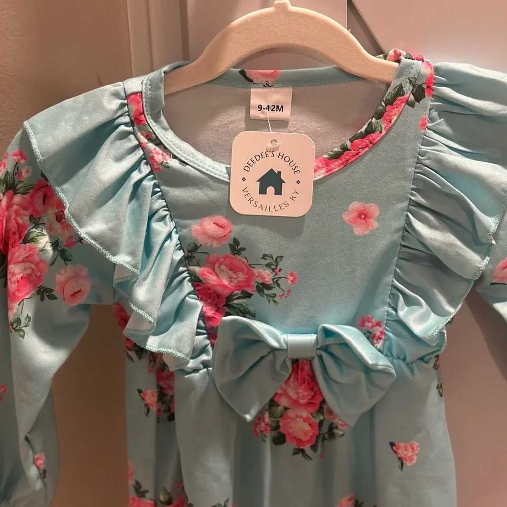 Girls Dressy Romper - Size 9-12 months - Picture 2 of 3